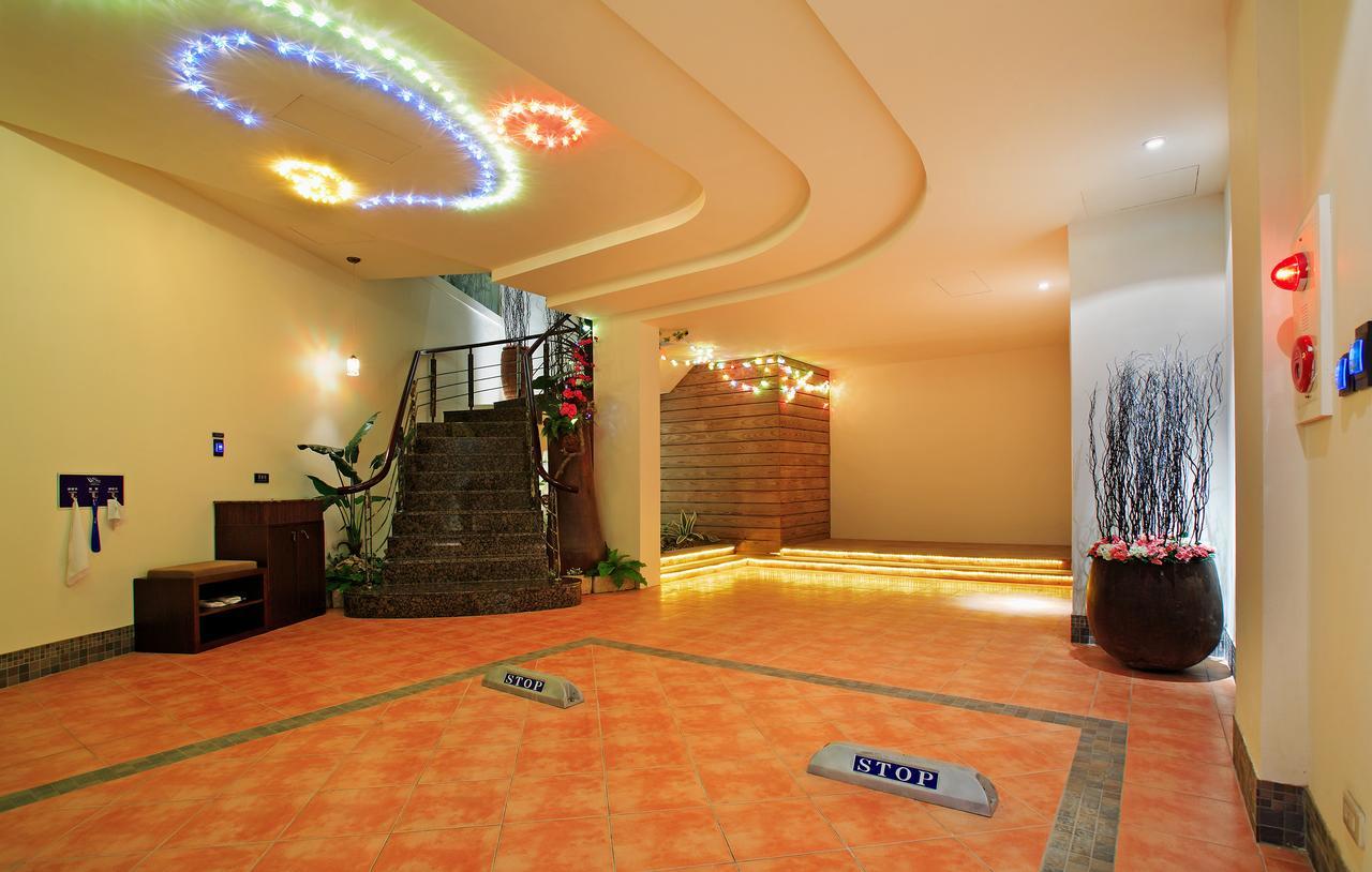 קילונג Blue Coast Spa Motel מראה חיצוני תמונה